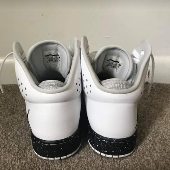 Only used them once and taking up space - Picture 3 of 3